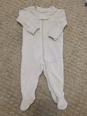 Quincy Mae Footed One-Piece Sleeper | 0-3M